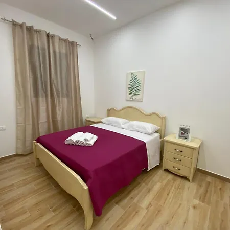 בית נופש Donna Marianna *